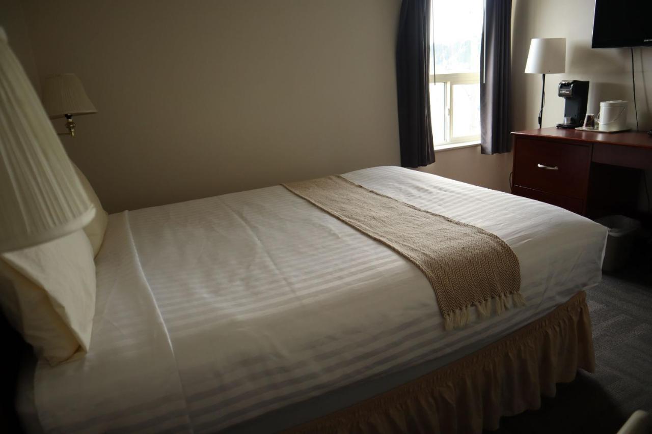 Destination Family Hotel Whitehorse Exterior foto