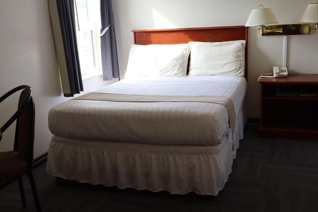 Destination Family Hotel Whitehorse Exterior foto